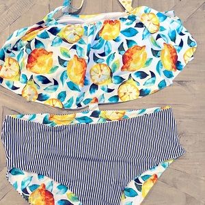Cupshe 2 piece bathing suit NWT.